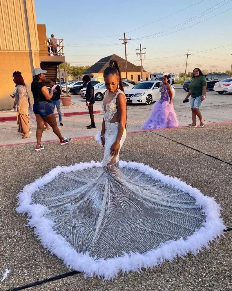 Sexy Sheer Neck Mermaid Prom Dresses For Black Girl White Sequins Plus Size Formal Evening Occasion Gowns Vestidos De Novia