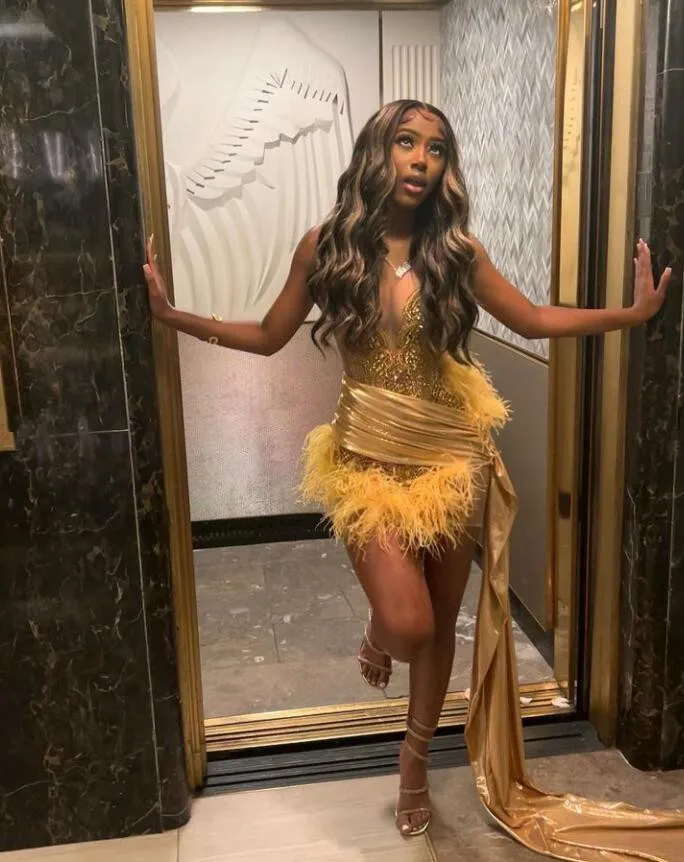 Luxury Glitter Gold Homecoming Party Dress Train Black Girl Birthday Party Celebrity Dress Vestidos Para Mujer