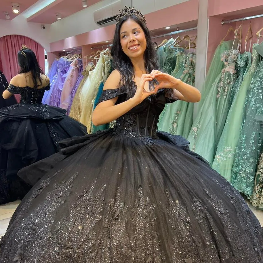 Black Luxury Princess Quinceanera Dresses off Shoulder 3D Floral Applique Embroidery Corset
