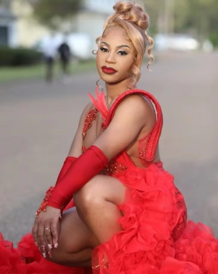 Red Sparkly Long Evening Ceremony Party Dresses for Black Girl Luxury Diamond Crystal Ruffles Slit Prom Birthday Gala Gown