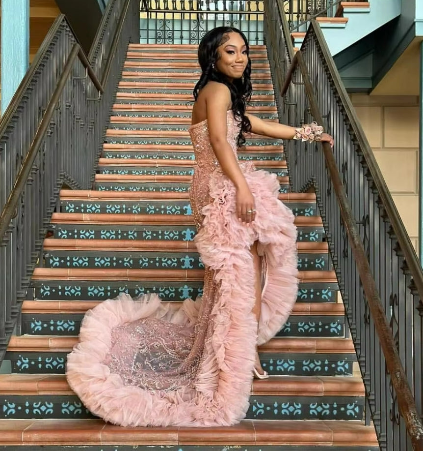 Glitter Rose Pink Ruffles Prom Dress For Black Girls Crystals Diamond Rhinestone Beaded High Slit Party Gala Gown