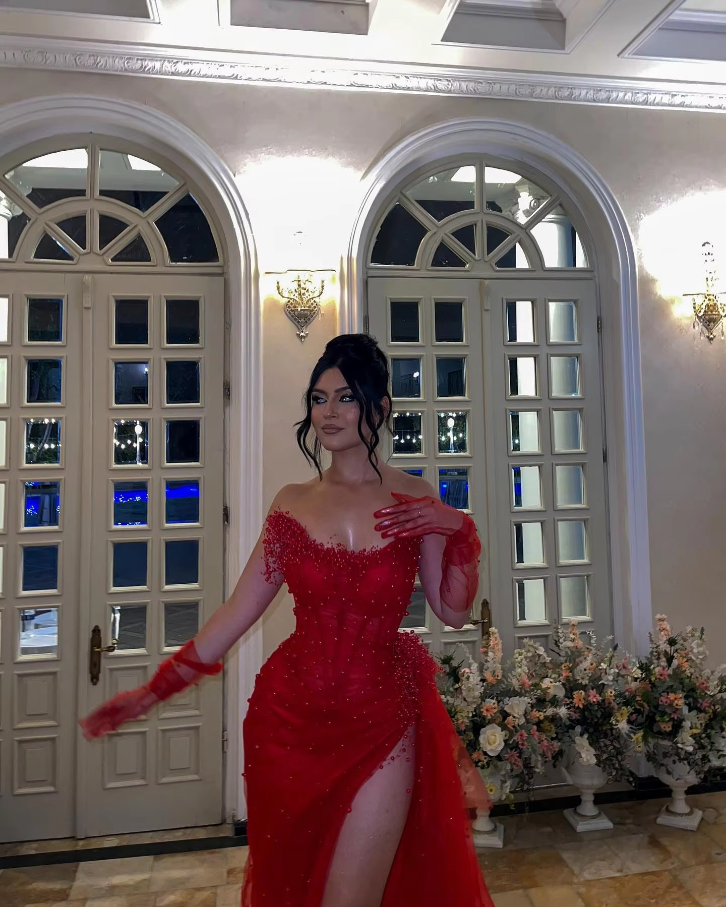 Red Pearls Asymmetrical Split Long Evening Dresses Sexy Strapless Evening Gowns Bridal Party Dress