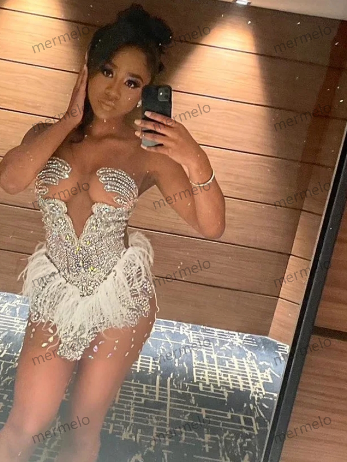 Sexy White Short Prom Dress Beading Crystal Diamonds Luxury Birthday Party Dress