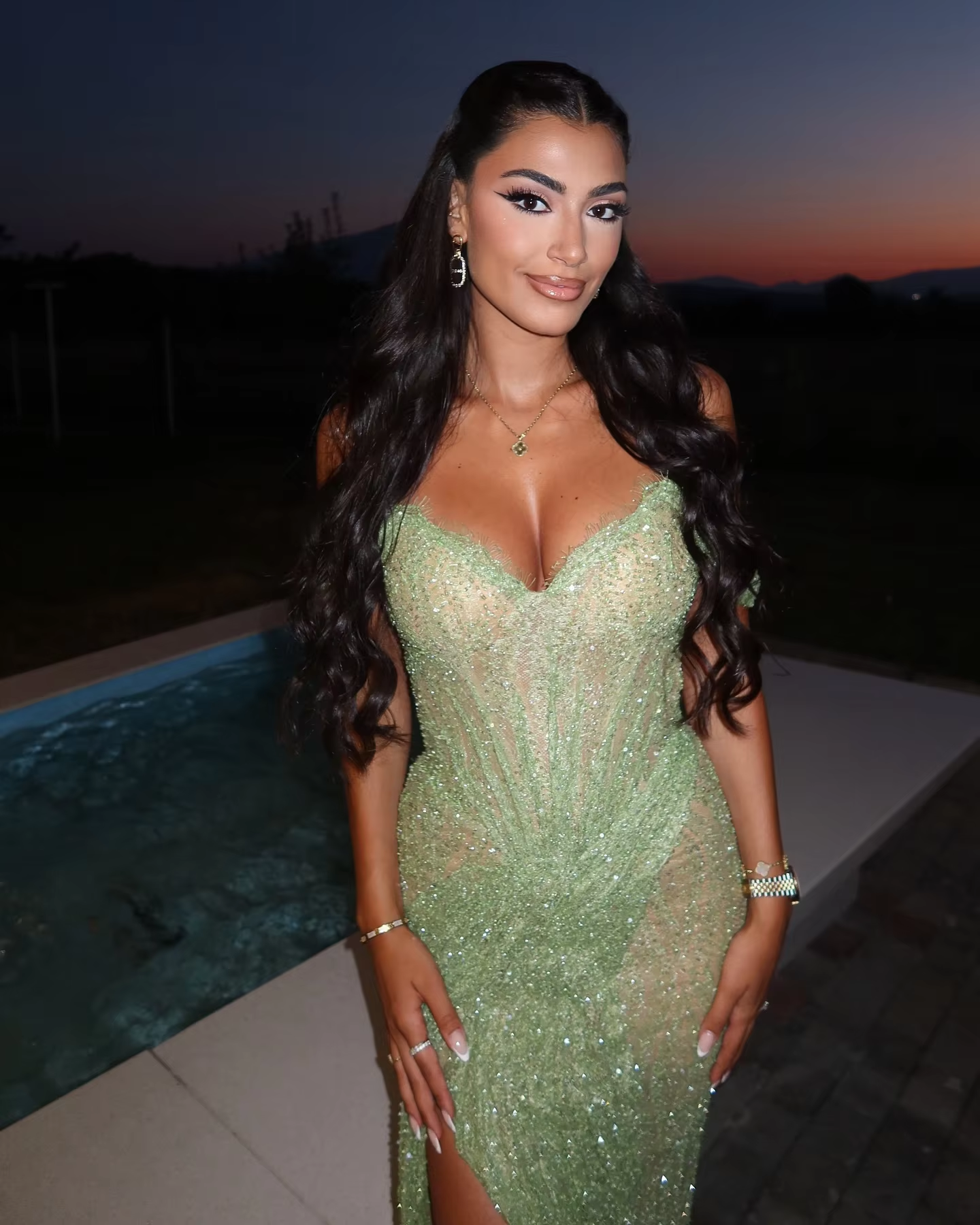 Sexy Strapless Sequins Banquet Maxi Dress Women Green Sleeveless Backless Sequined Split Long Dresses Celebrity Party Gowns