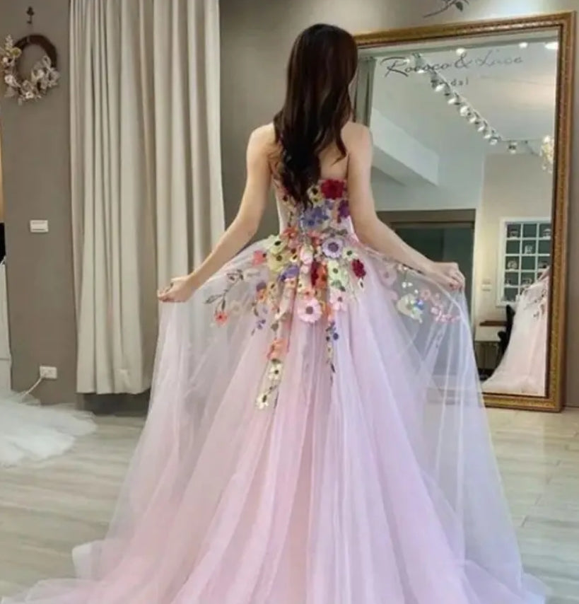 Elegant Long Strapless Pink Tulle Prom Dresses Sleeveless with 3D Appliques A Line Sweep Train