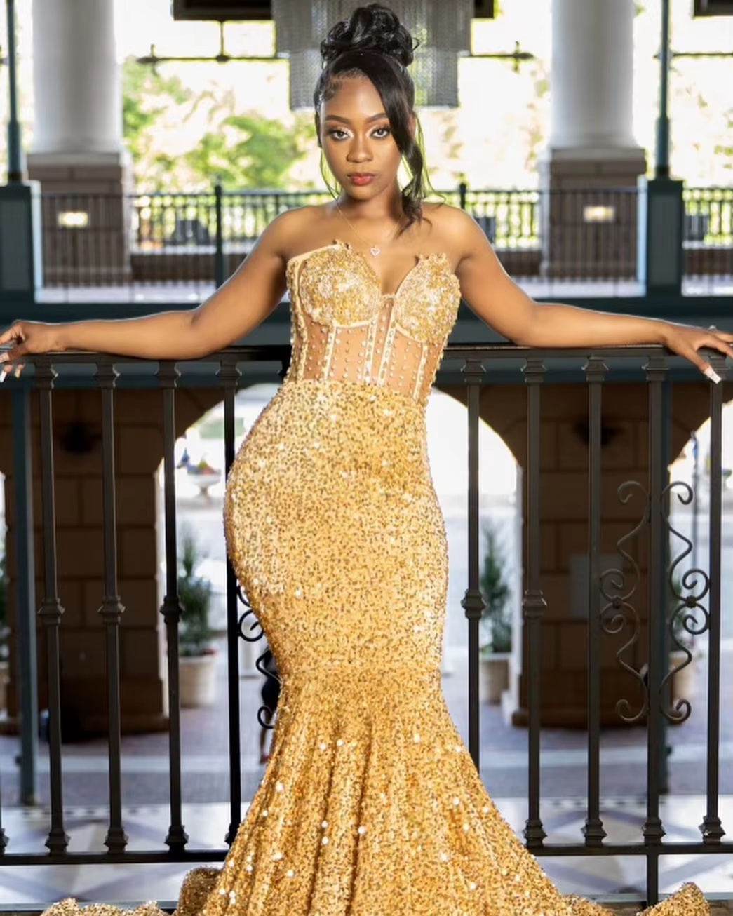 Gold Sparkly Sequin Mermaid Prom Dresses Long for Women 2025 Sweetheart Neckline Beading Illusion Corset Formal Evening Gowns