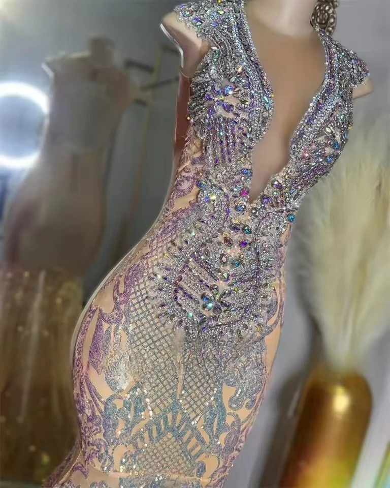 Sparkly V Neck Long Prom Dress For Black Girls 2025 Sequined Birthday Party Dresses Beaded Crystal Evening Gowns Customized