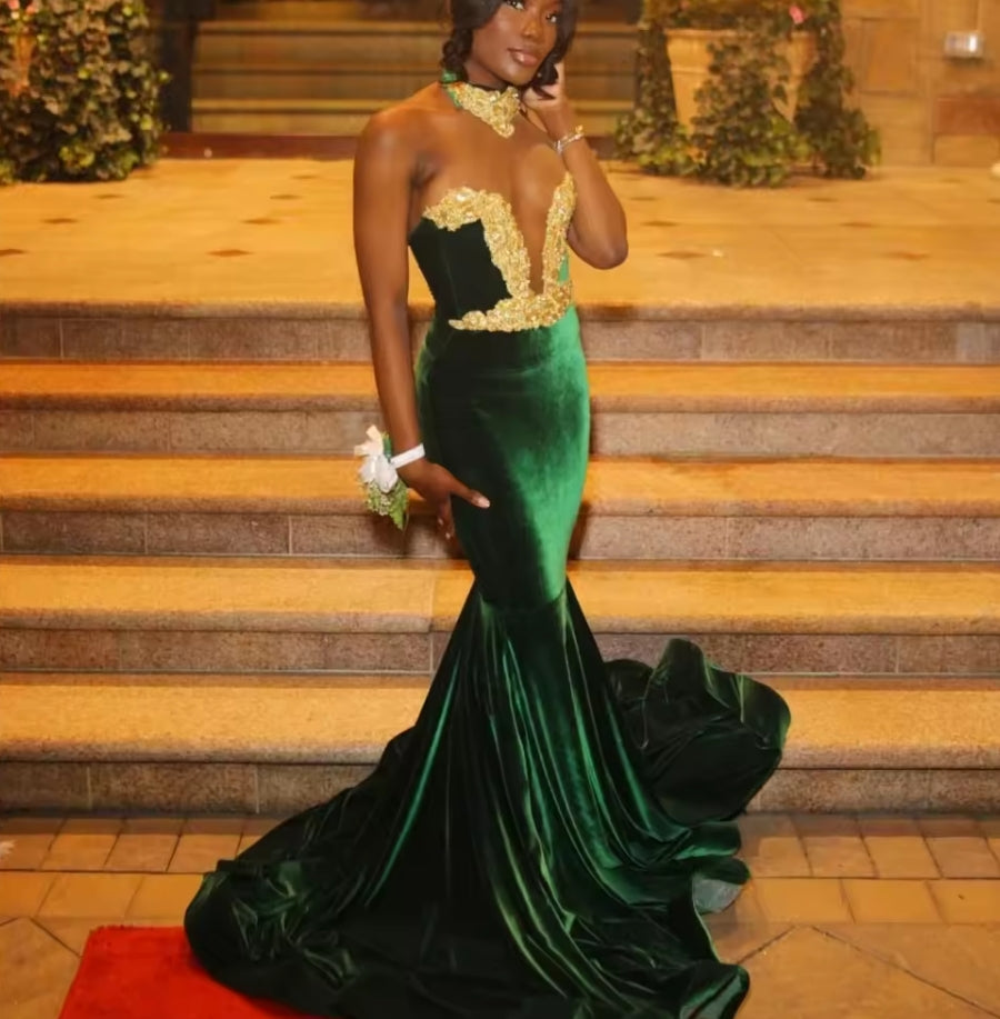 Customized Green Velvet Mermaid Prom Dress For Black Girls Gold Lace Crystal Beaded Party Gala Gown