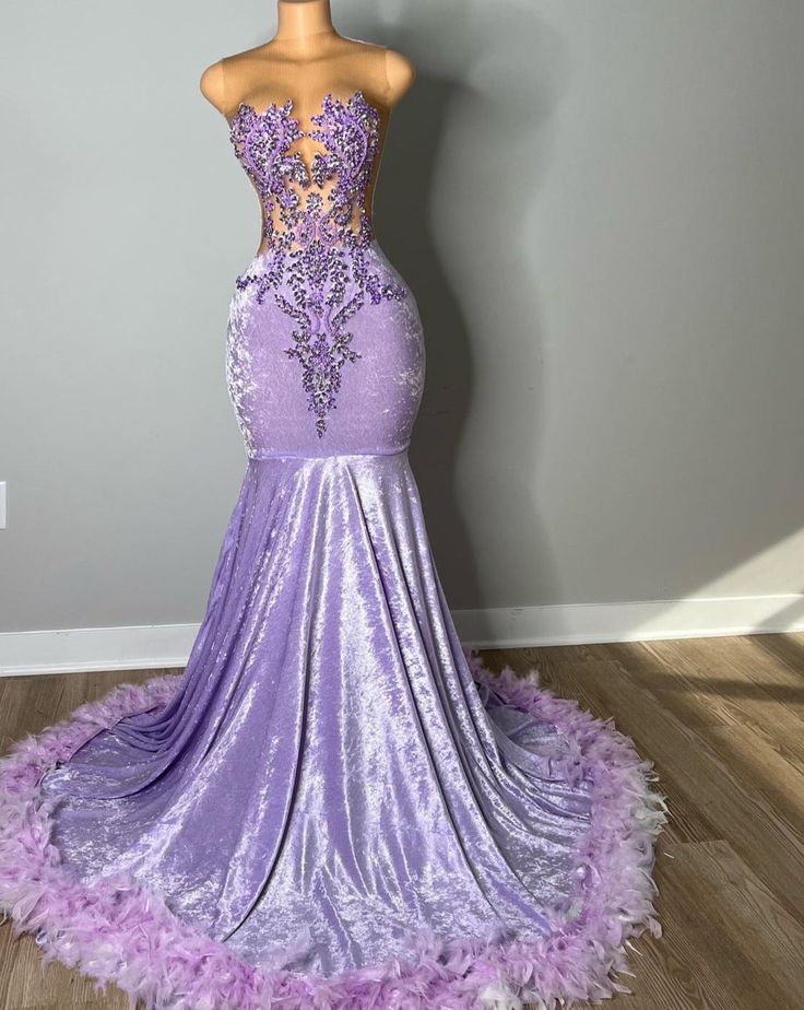 Exquisite Velvet Mermaid Gown with Feather Trim and Beaded Appliqué