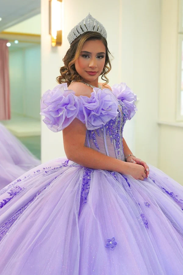 Off Shoulder Sleeveless Ruffles Beaded Appliques Lilac Sweet 16 Quinceañera Dress