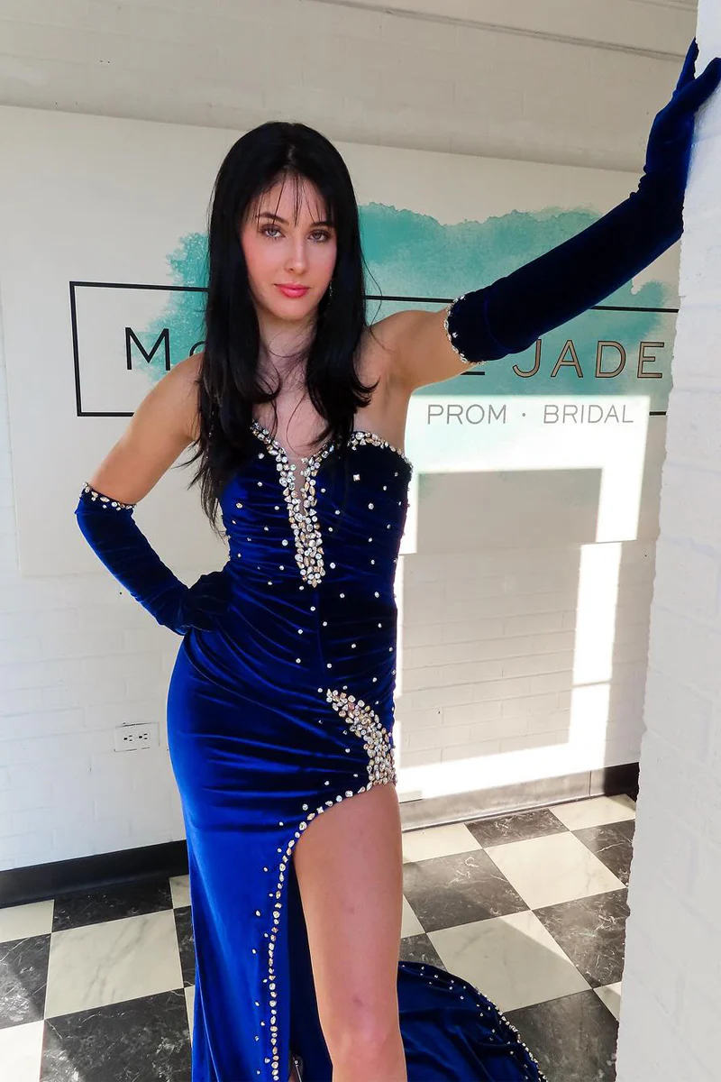 Royal Blue Strapless Velvet Mermaid Long Prom Dresses with Beading