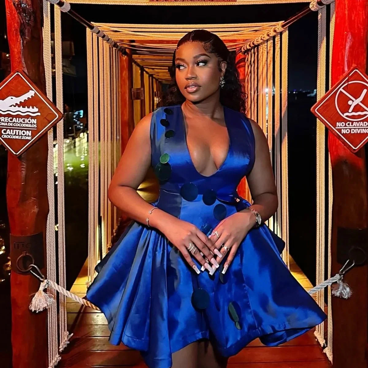 Royal Blue Cocktail Dress With Big Sequins Sexy Deep V Neck Aso Ebi Girls Party Gowns Custom Made Black Girls Birthday Dress