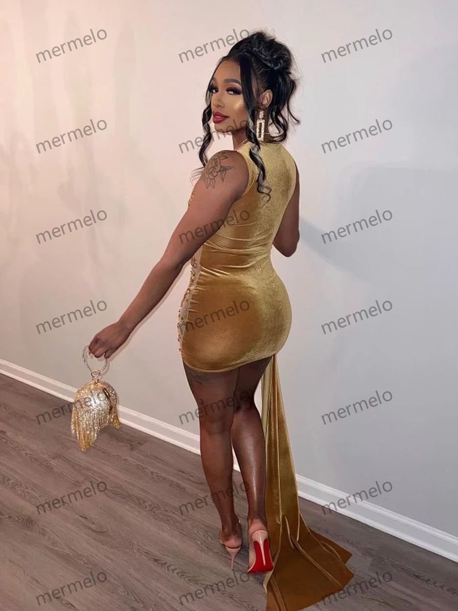 Diamond Sheer O-neck Women Birthday Party Gowns Side Train Gold Velvet