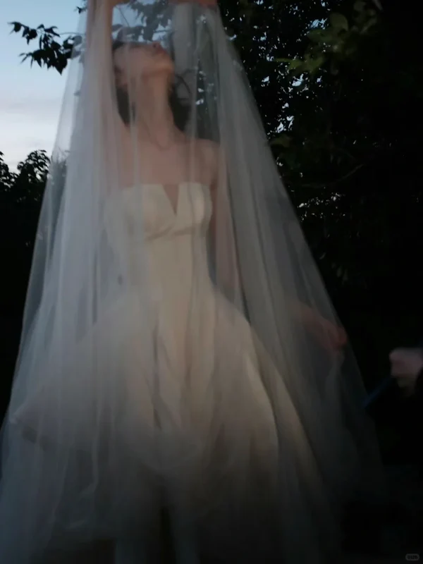 Vintage Simple Ball Gown Sweetheart Neck White Satin Wedding Dress