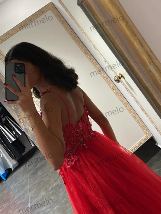 Elegant Spaghetti-Strap Mermaid Prom Dress with Appliques and Beadings