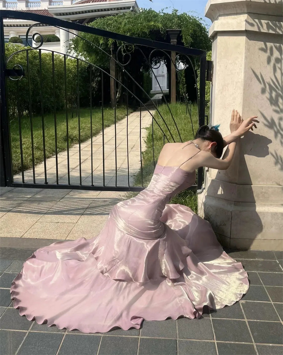 Luxury Pink Satin Ruffle Wedding Dress, Dusty Rose Mermaid Layered Hem Gown, High-End Birthday Party, Elegant Vintage Formal Evening Dress