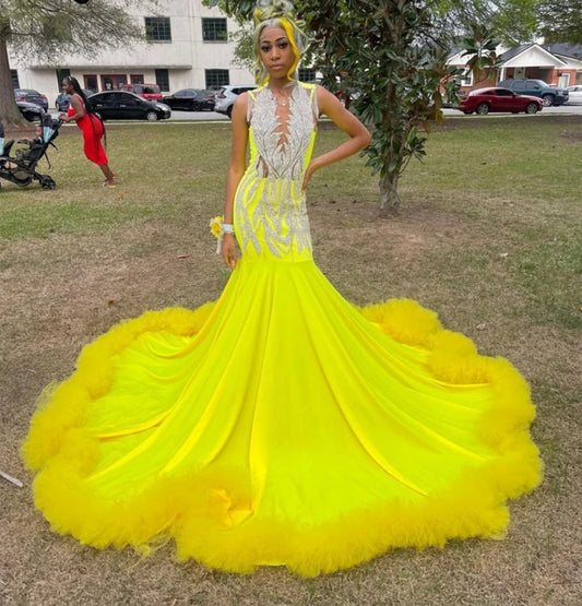 Yellow Velvet Long Prom Dress  For Black Girls Beading Crystal Rhinestones Ruffles Birthday Party Evening Gown Vestidos