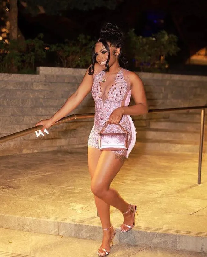 Pink Sparkly Short Prom Homecoming Dresses for Black Girl Luxury Diamond Crystal Birthday Gala Gown robe de bal rose