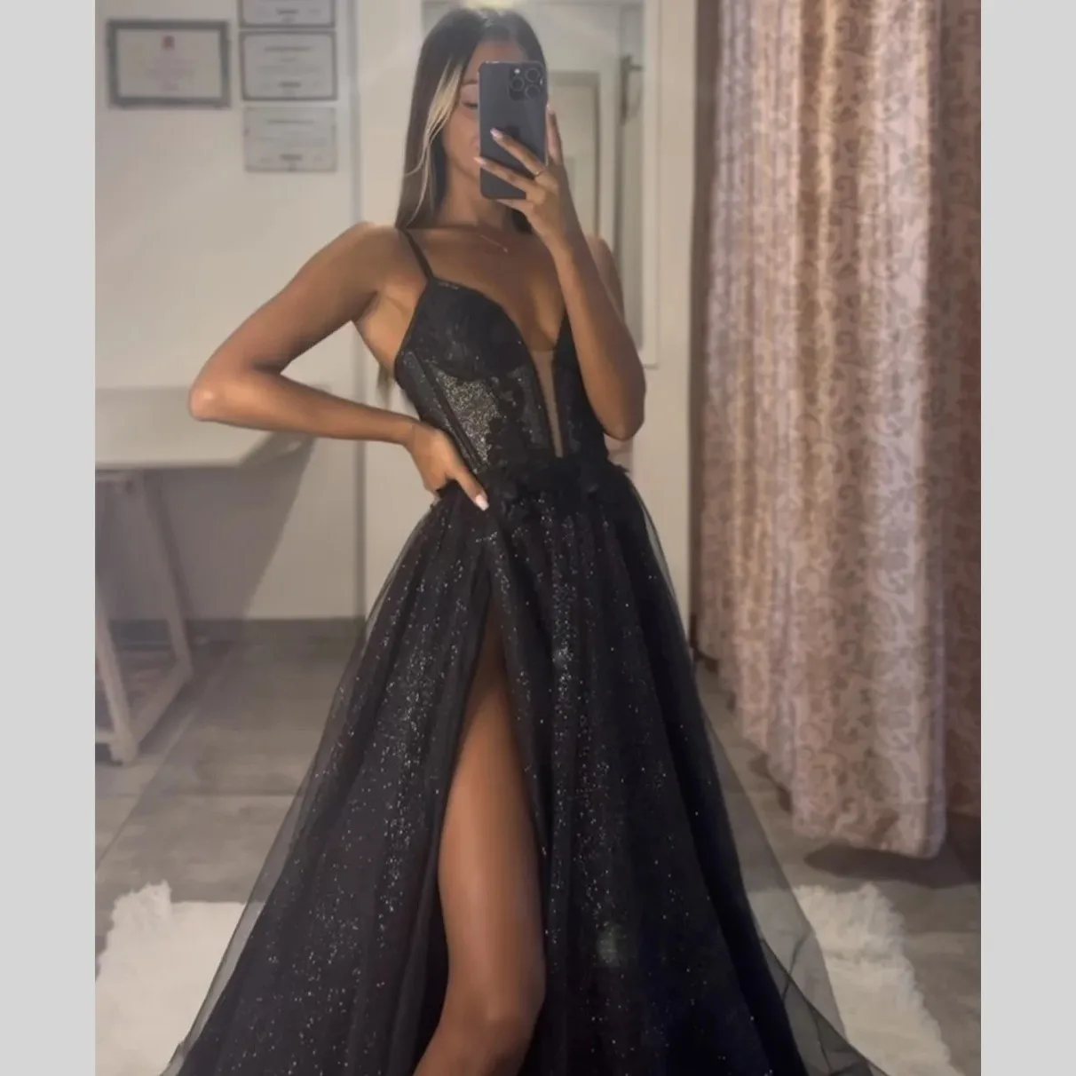 Sweetheart Black Prom Dresses Straps Appliques Glitter Party Evening G