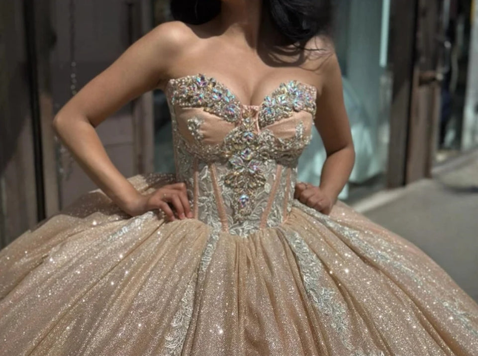 Sparkly Rose Gold Sweetheart Quinceanera Dresses Glitter Ball Gown Appliques Crystals Beads Sweet 15th Dress Prom Party