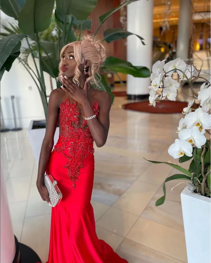 Bright Red Homecoming Dresses Black Girls Beaded Applique Glitter Birthday Party Dresses Long Sequin Dresses