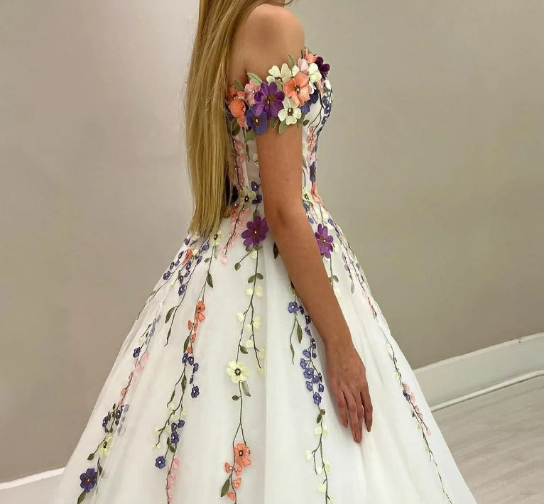 Off The Shoulder Wedding Dress Flower Lace Evening Dress White Corset Back Prom Dress With Appliques