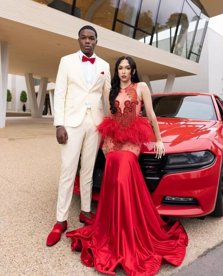 Red Sparkly Long Mermaid Prom Birthday Gala Dresses For Black Girl 2024 Luxury Diamond Feather Sheer Evening Ceremony Gown