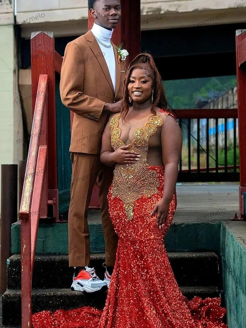 Red Sequins Mermaid Prom Dress Gold Crystals Diamond Beaded Black Girl Party Gala Gowns