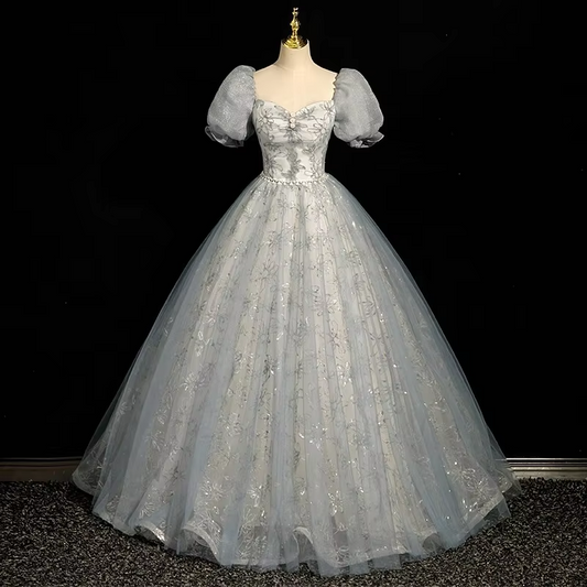 New Arrival V-Neck Sleeveless Floral Appliqued Organza Ball Gown Quinceanera Dresses