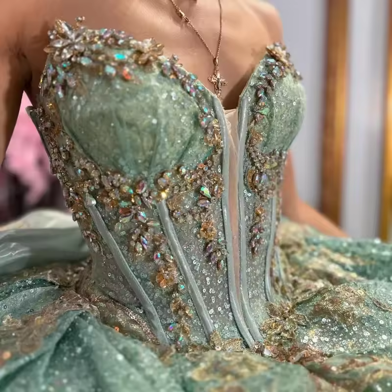 Green Quinceanera Dresses Crystals Beading Gold Applique Lace Bow Vestidos De 15 Anos Birthday Party Sweet 16 Dress Customized