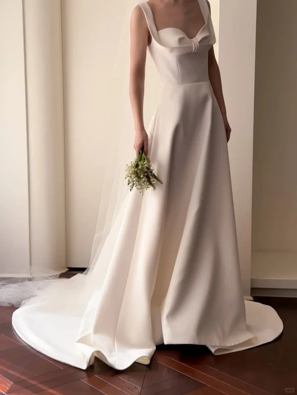 Classic Pretty A Line Spaghetti Straps White Satin Wedding Dress