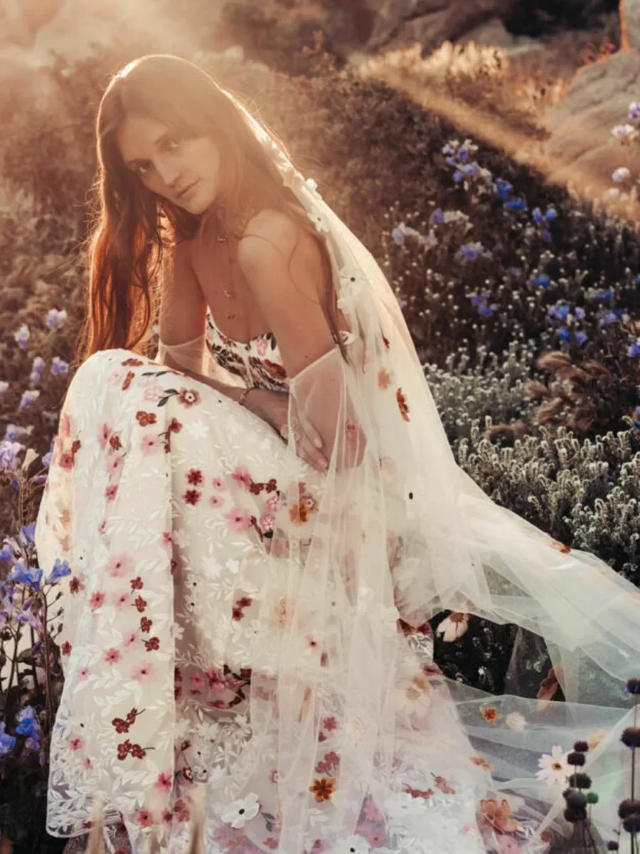 Colorful Floral Embroidery Wedding Dress Puffy Sleeves Customized Low Back Bridal Gown