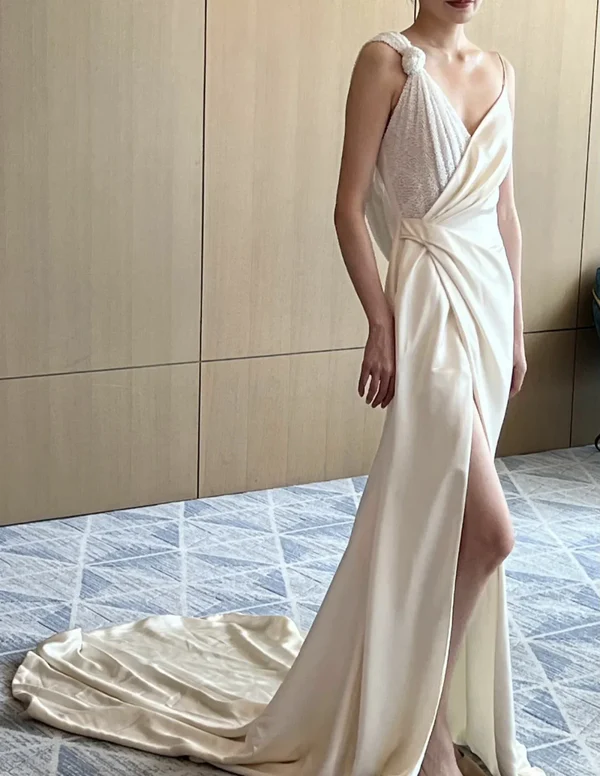 Gentle Mermaid V Neck Beaded White Satin Backless Slit Wedding Dress