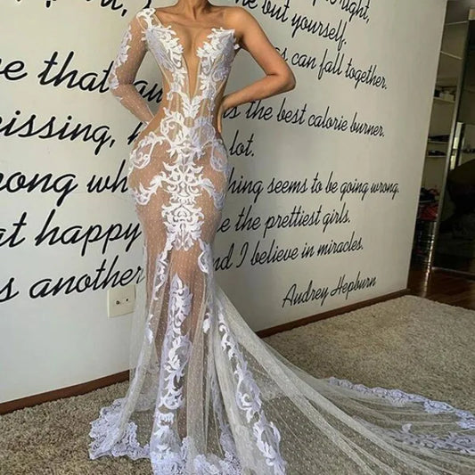Charming Lace See Through Wedding Dresses Illusion Long Sleeve Mermaid Sweep Train Bridal Gowns Zipper Back Sexy Vestidos