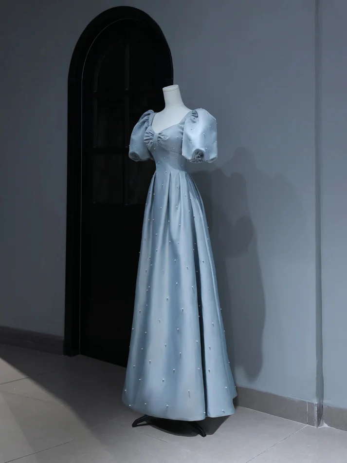 Modest Prom Dresses Aesthetic A Line Sweetheart Light Sky Blue Satin Inspiration Style Impress With Puffy Sleeves Pearls Long Party Formal Gown