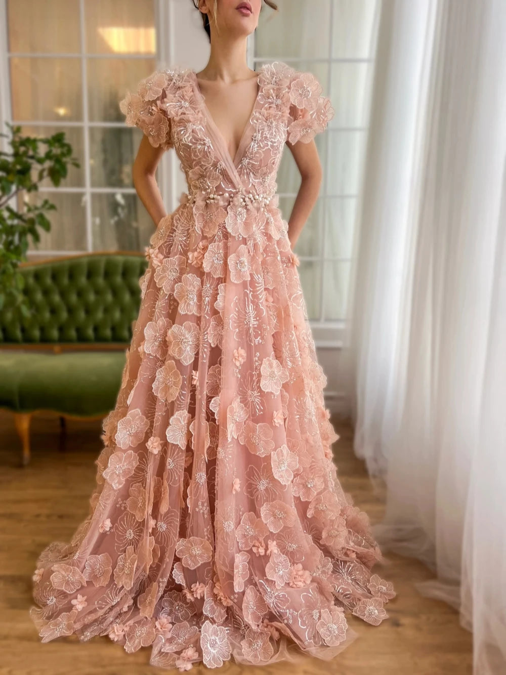 Rose Pink Lace 3D Flowers V Neck Prom Dress Pearls Evening Dresses Cocktail A-line Formal Events Customized Women Party Gown