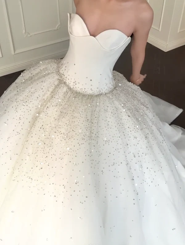 Stunning Ball Gown Strapless Exquisite Beaded White Satin Tulle Long Wedding Dress