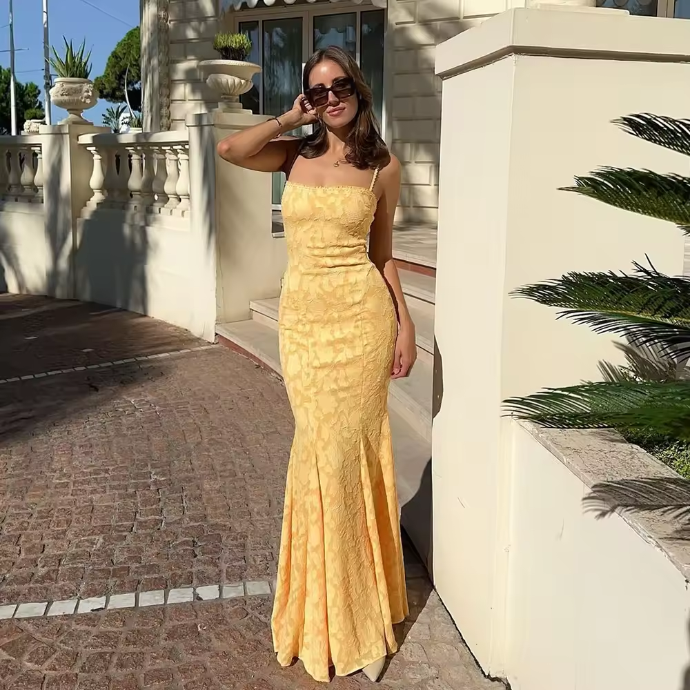 New Square Neck Backless Suspender Dress with Hip Wrap Sexy Slim Fit Fish Tail Long Retro Evening Dresses 2025