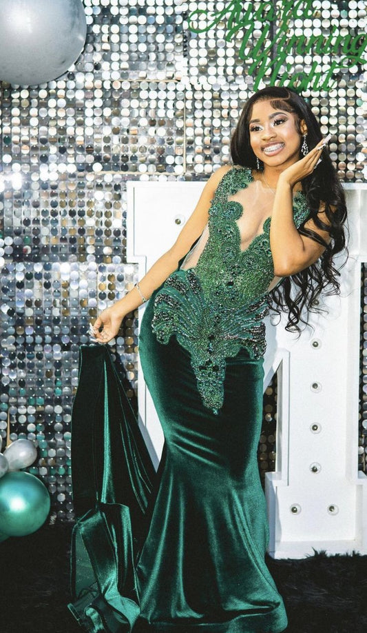 Pretty Mermaid V Neckline Green Velvet Silver Beads Long Prom Gown