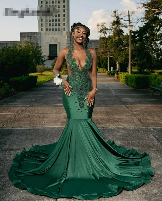 Luxury Sparkly Diamonds Dark Green Prom Dress Sheer Neck Crystals Beads Rhinestone Party Dress Wedding Gown Robe